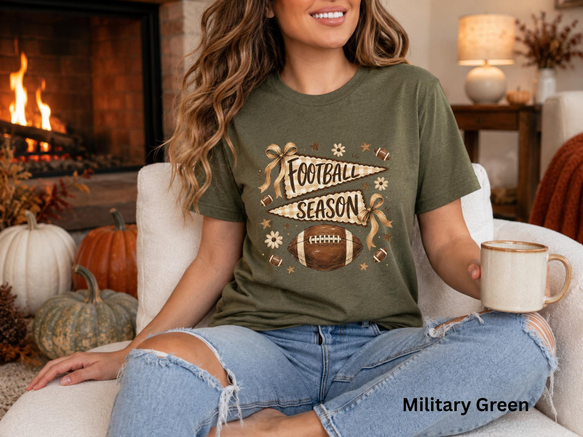Football Season Shirt, Vintage Football Tee, Fall Football Shirt, Game Day T-Shirt, Team Tailgate Shirt for Women, Football Mom Fall Tee