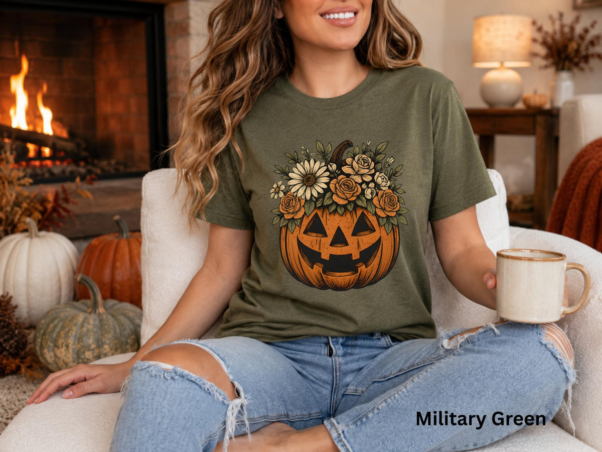 Floral Pumpkin Halloween Shirt, Cute Fall Pumpkin Tee, Boho Autumn Graphic T-Shirt, Cozy Halloween Shirt for Women, Pumpkin Patch Outfit