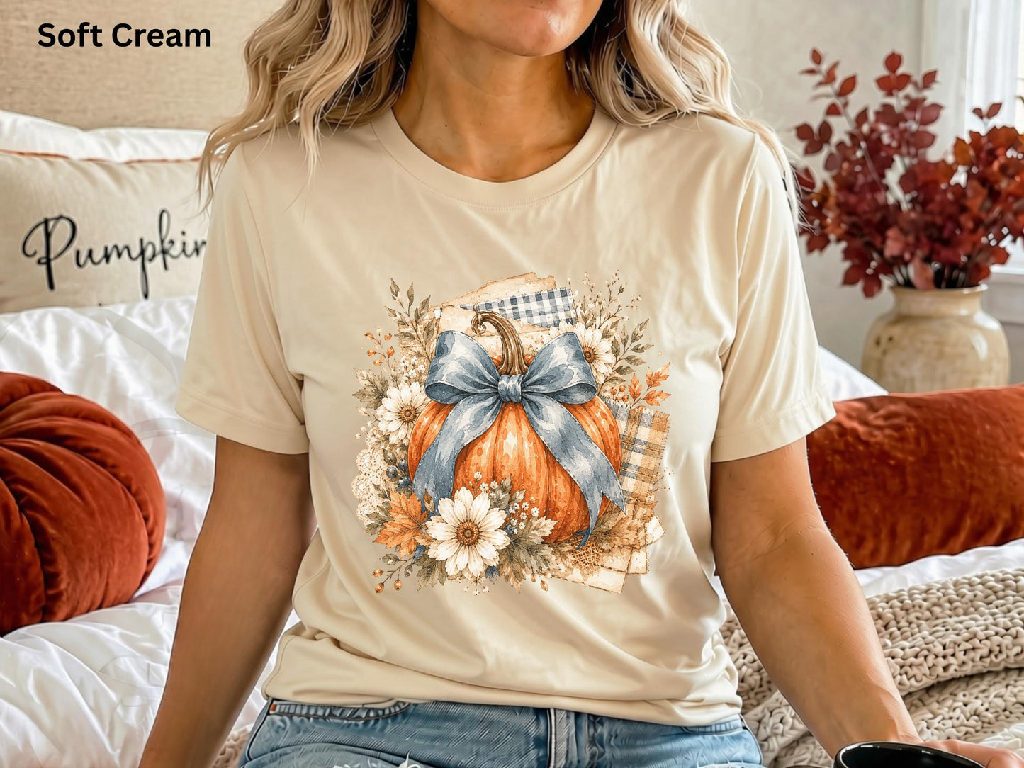 Blue Bow Pumpkin T-Shirt, Coquette Fall Tee, Floral Pumpkin Shirt, Cute Autumn Graphic Tee, Pumpkin Patch Shirt, Women's Thanksgiving Shirt